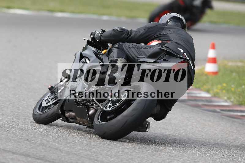/34 25.07.2025 Speer Racing ADR/Gruppe gelb/backside
